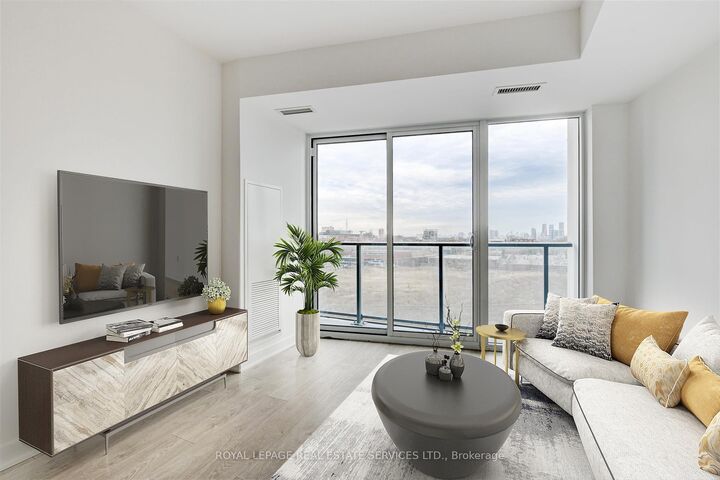 Property Photo: 36 Zorra Street #523 ON M8Z 4Z7
