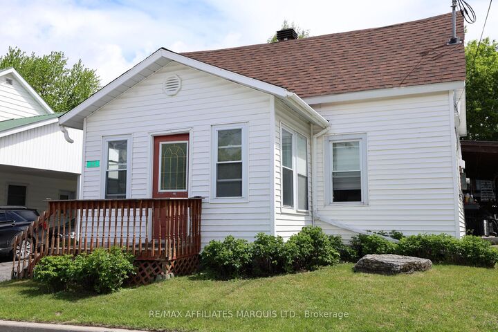 Property Photo: 23 Sabourin Street ON K0C 1W0