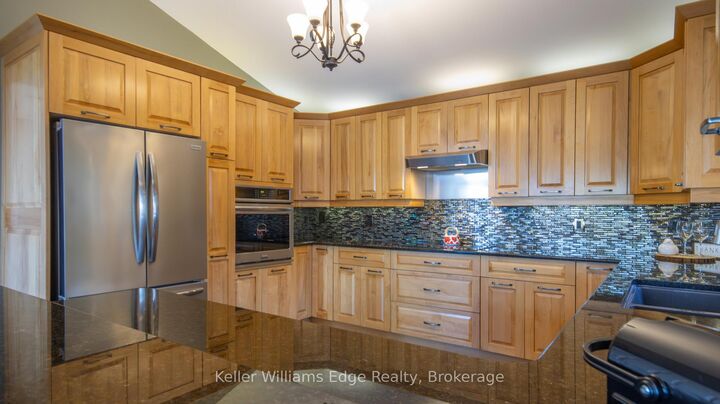 Property Photo: 43 Lakeshore Drive ON K0J 1L0