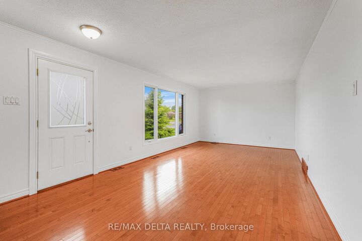 Property Photo: 2022 Patricia Street ON K4K 1C1