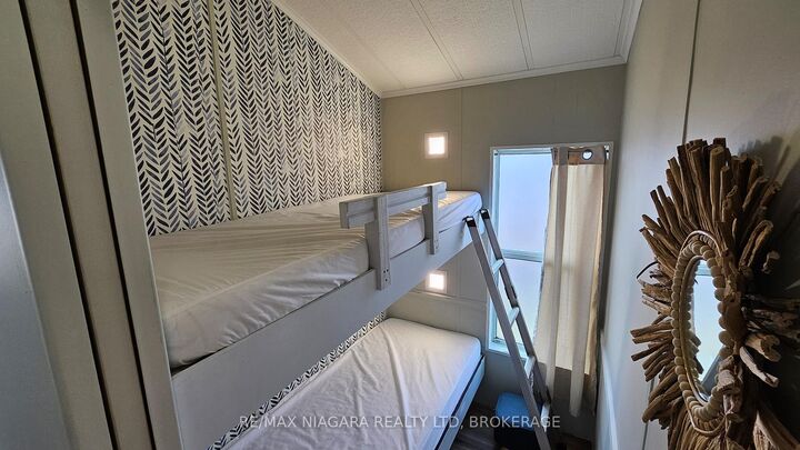 Property Photo: 17 Mariner Crescent ON L0S 1R0