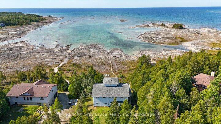 952 Dorcas Bay Road — photo 1