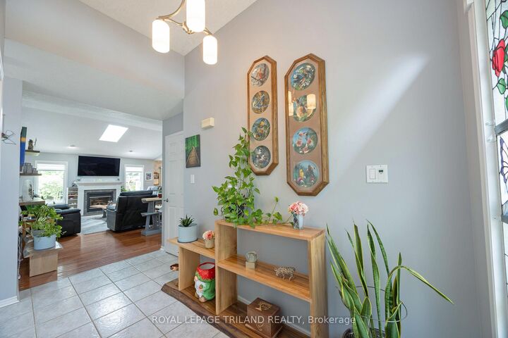 Property Photo: 557 Inverness Avenue ON N6H 5R3