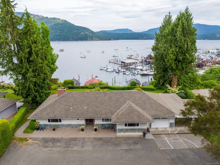 Property Photo: 1809 Pritchard Rd BC V0R 1N0