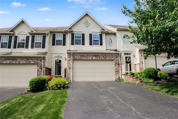 Property Photo: 291 Maple Ridge Dr PA 15317