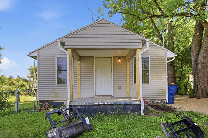Property Photo: 633 Neosha Avenue OH 45505