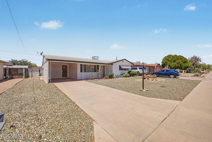 Property Photo:  1510 S Lawther Drive  AZ 85120 
