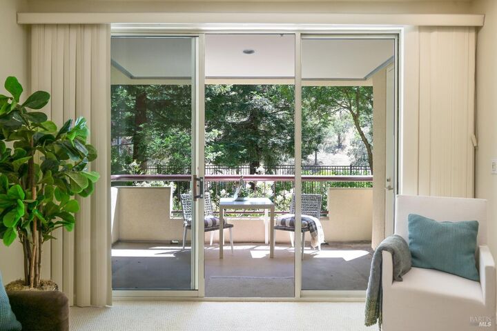 Property Photo:  200 Deer Valley Road 2B  CA 94903 