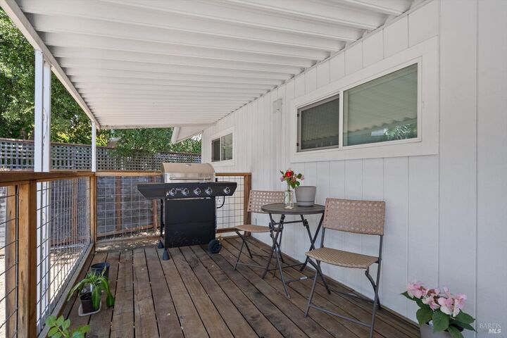 Property Photo: 541 Mason Street 8 CA 95448