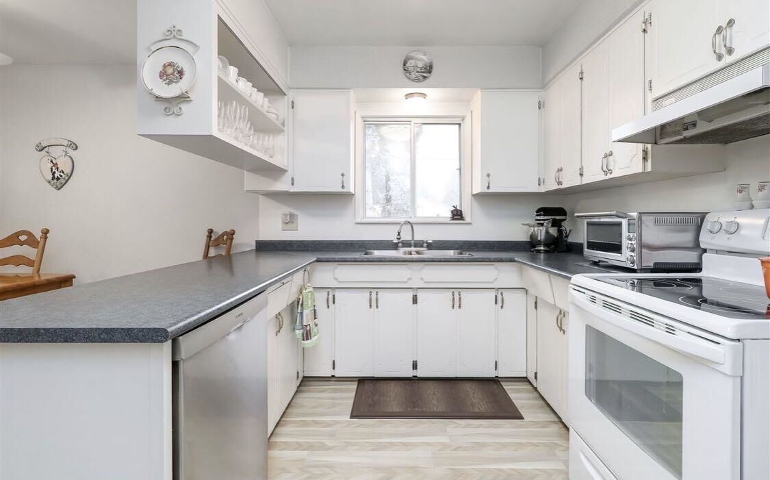 Property Photo:  3062 Wellington Street  BC V3B 3X2 