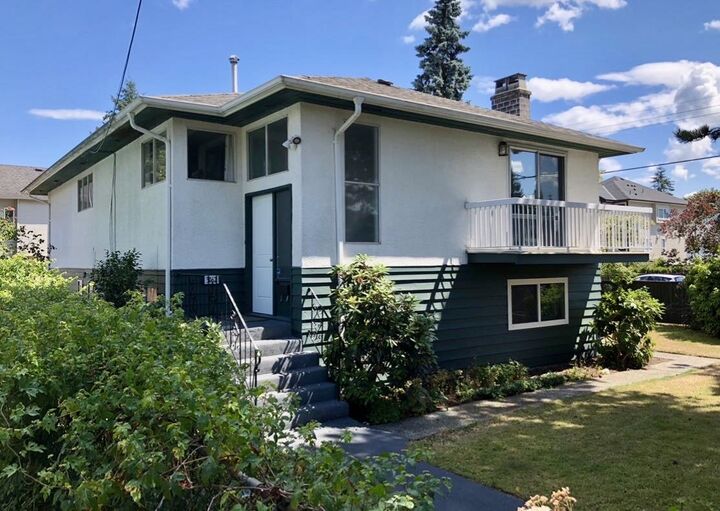 3062 Wellington Street — photo 1