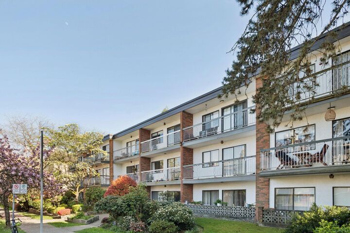 Property Photo: 1950 W 8th Avenue 213 BC V6J 1W3