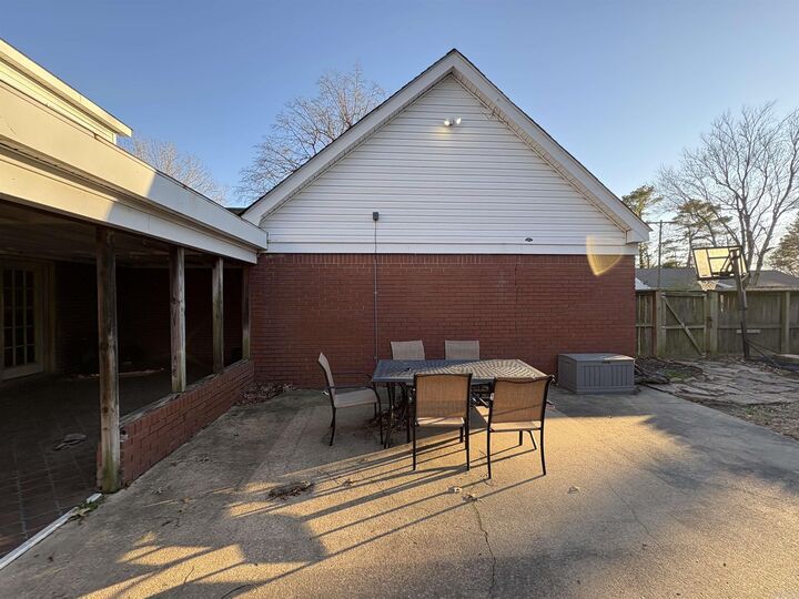 Property Photo:  1701 Eastgate Street  AR 72315 