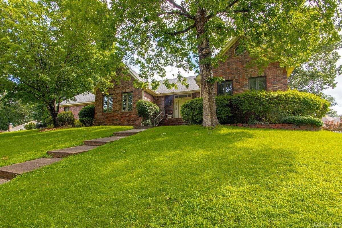 Property Photo: 1145 Cambridge Circle AR 72019