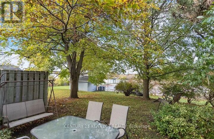 Property Photo:  55 Dovercliffe Road 54  ON N1G 3A5 