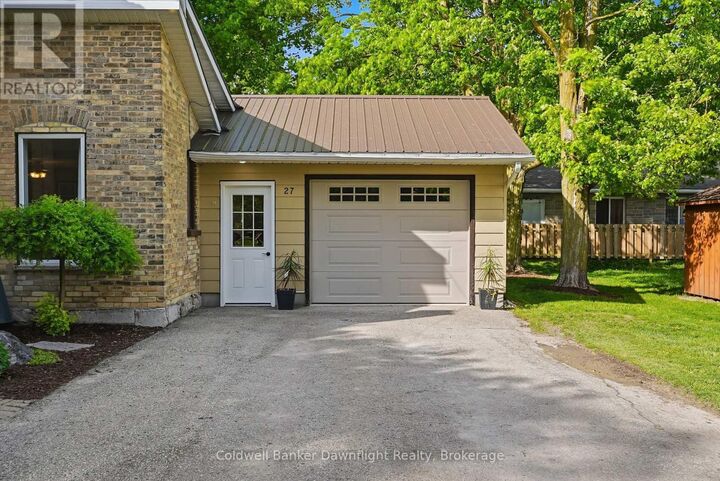 Property Photo:  27 King Street  ON N0G 1H0 