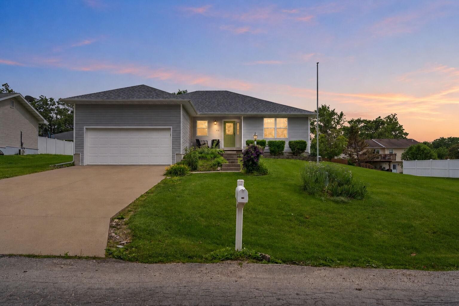 Property Photo:  412 W Champain St  MO 65026 