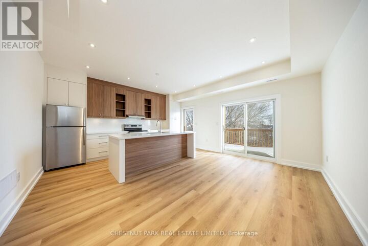 Property Photo:  29 Hatherley Road  ON M6E 1V8 