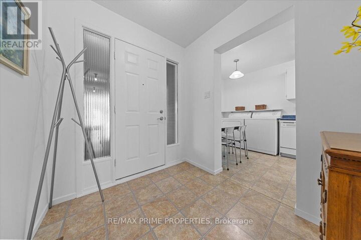 Property Photo: 1121 St Emmanuel Terrace ON K1C 2J6
