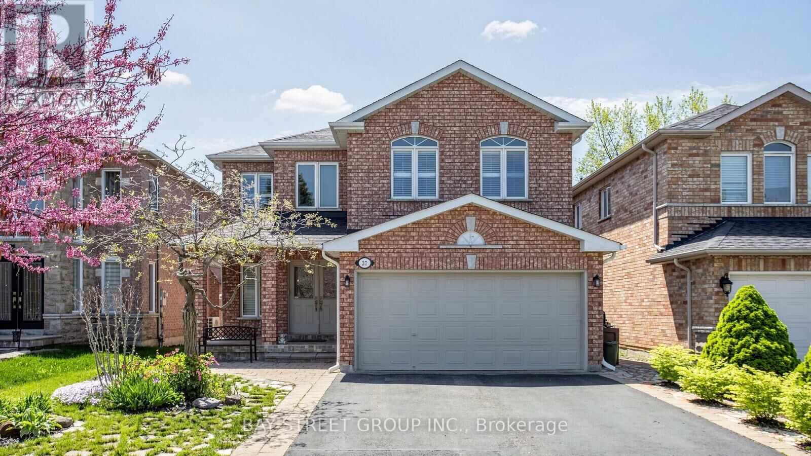 Property Photo:  37 Bayswater Avenue  ON L4E 4E5 