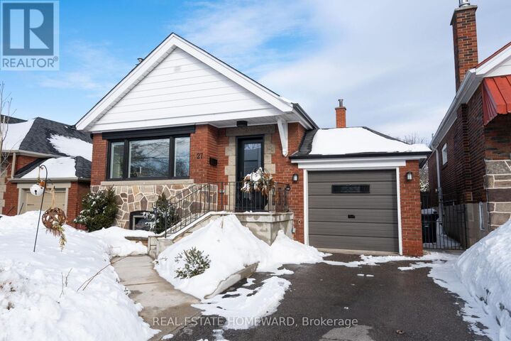 Property Photo:  27 Ferncroft Drive  ON M1N 2X3 