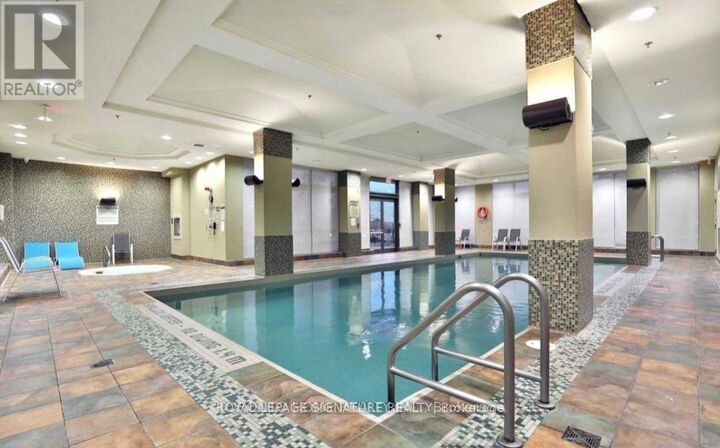 Property Photo:  339 Rathburn Road West 2506  ON L5B 0K6 