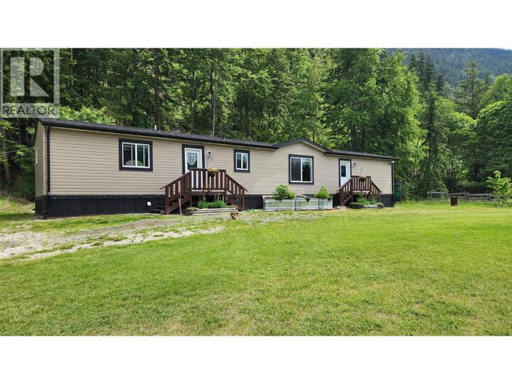 Property Photo: 3015 6 Highway BC V0G 1R1