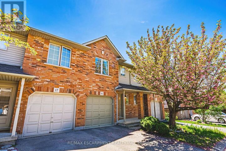 Property Photo: 1000 Upper Paradise Road 16 ON L9B 2S7