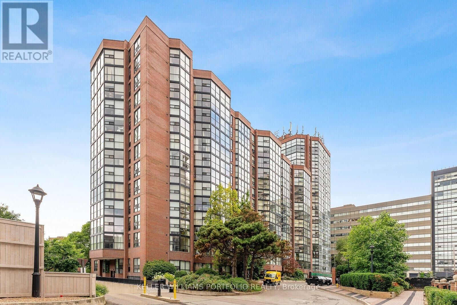 Property Photo:  701 King Street West 107  ON M5V 2W7 