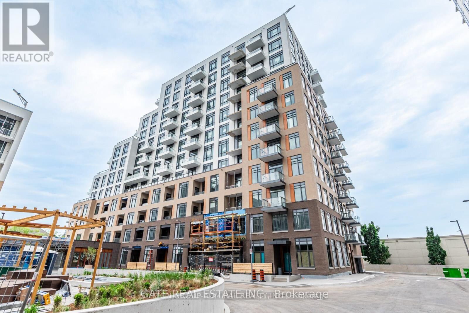 Property Photo:  8 Beverley Glen Boulevard C-317  ON L4J 0L5 