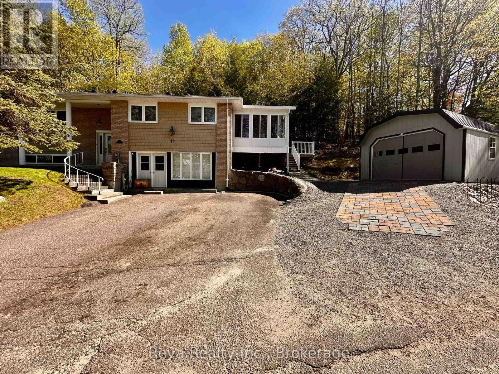 Property Photo:  11 Ridge Road  ON K0L 1C0 