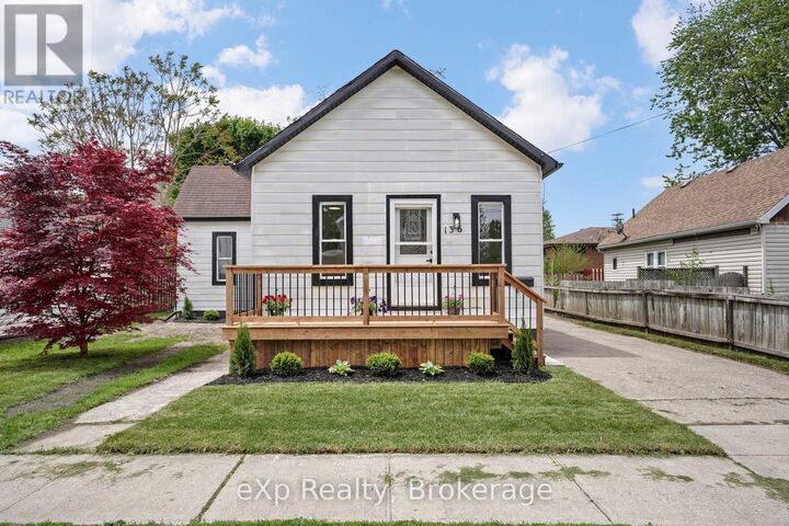 Property Photo:  136 Adelaide Street South  ON N7M 4R7 