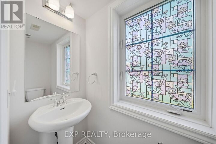 Property Photo: 429 Rosingdale Street ON K2M 0L8