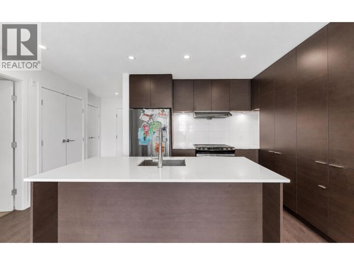 Property Photo: 1677 Lloyd Avenue 508 BC V7P 0B1