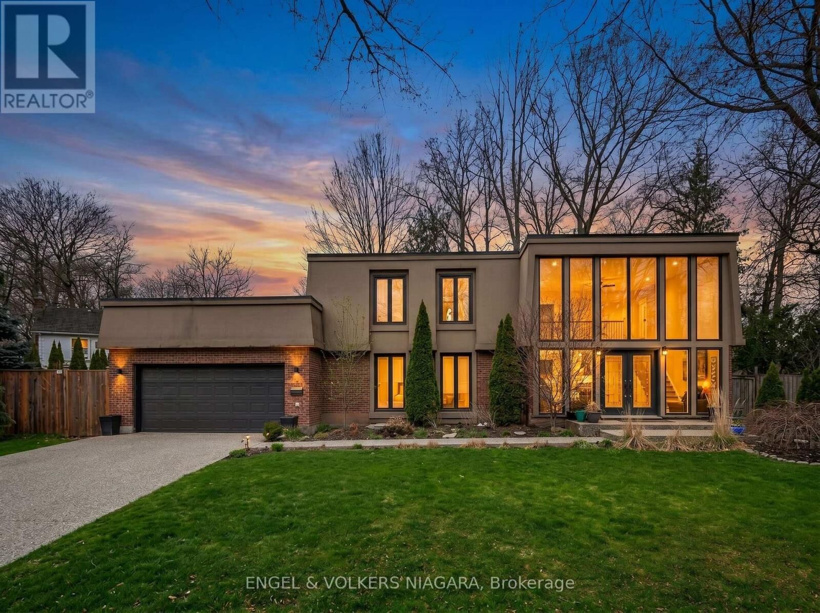 Property Photo:  2459 Noella Crescent  ON L2J 3H7 