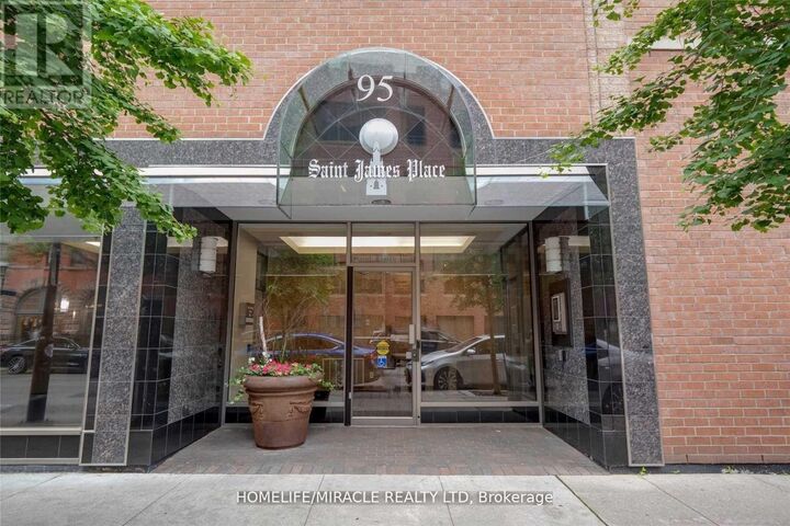 Property Photo:  95 Lombard Street 605  ON M5C 2V3 