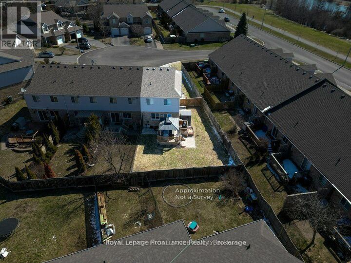 Property Photo: 4 Ava Court ON K8P 0B2
