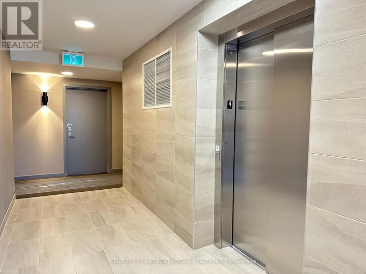 Property Photo:  62 Sky Harbour Drive 410  ON L6Y 6J2 