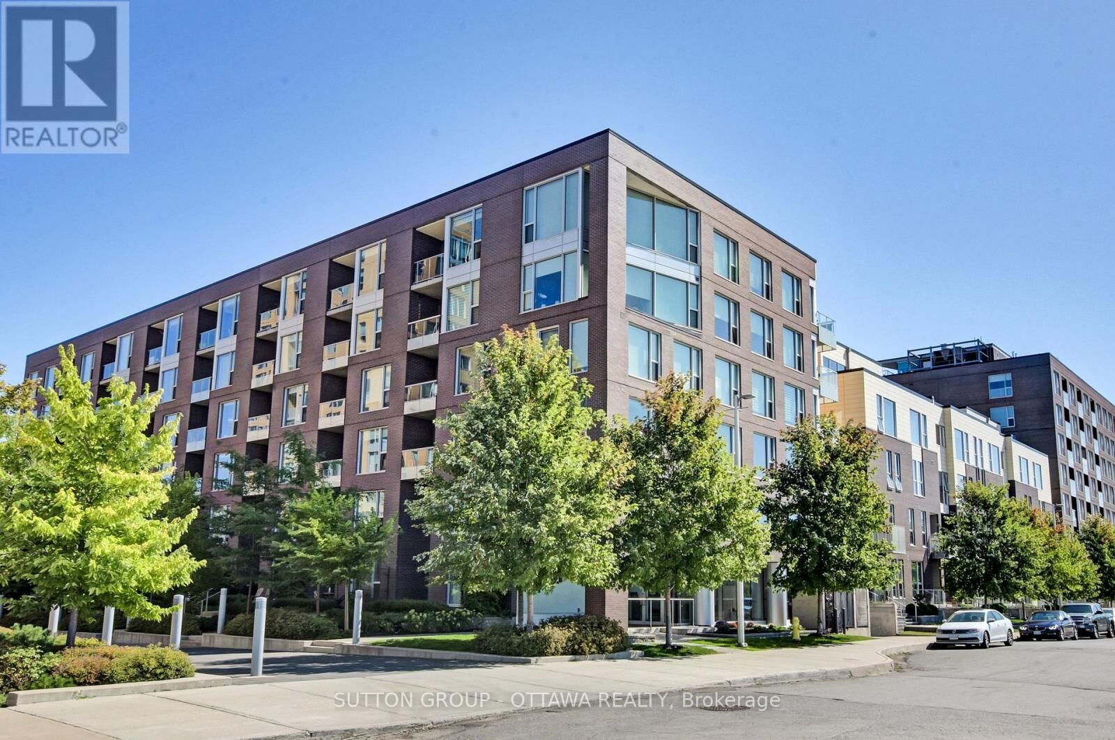 Property Photo: 300A Lett Street 614 ON K1R 0B8