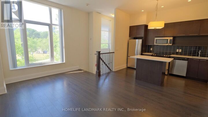 Property Photo: 100 Harrison Garden Boulevard L19 ON M2N 0C2
