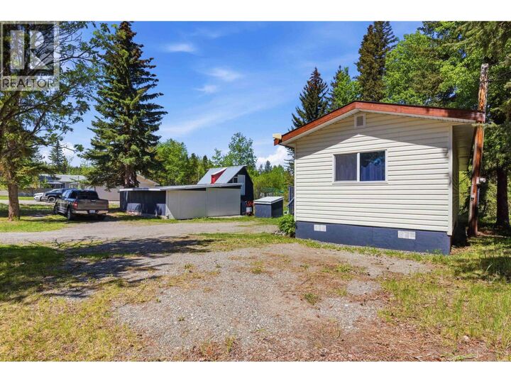 173 Westcoast Road — photo 1