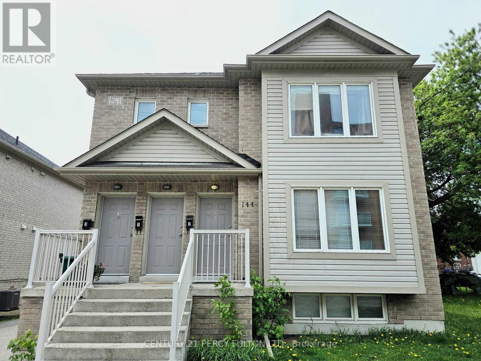 Property Photo: 144 Mary Street North #2 ON L1G 5B9