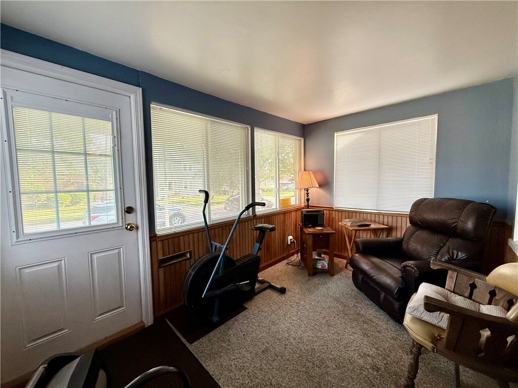Property Photo:  244 E Pierson Avenue  IL 62526 