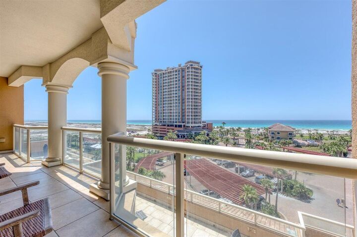 Property Photo: 2 Portofino Drive 606 FL 32561