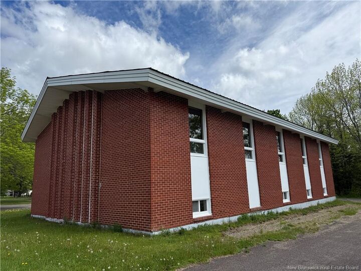 Photo de la propriété:  98 McNair Drive  NB E6G 1A8 