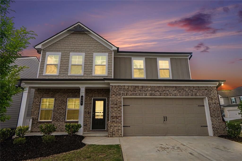 Property Photo: 305 Sterling Creek Way GA 30052