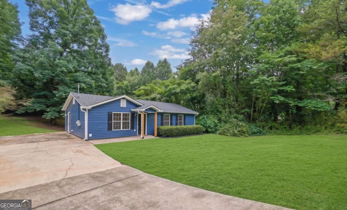 Property Photo: 4311 Willow Springs Road GA 30132