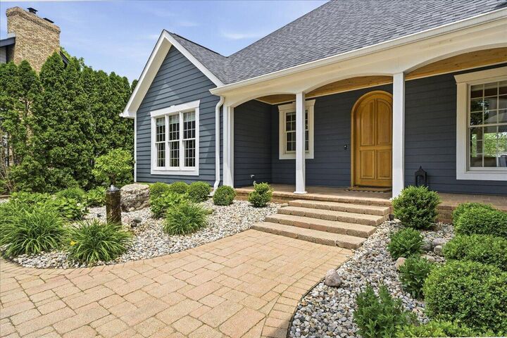 Property Photo:  502 Stoney Ridge Court  IN 46385 