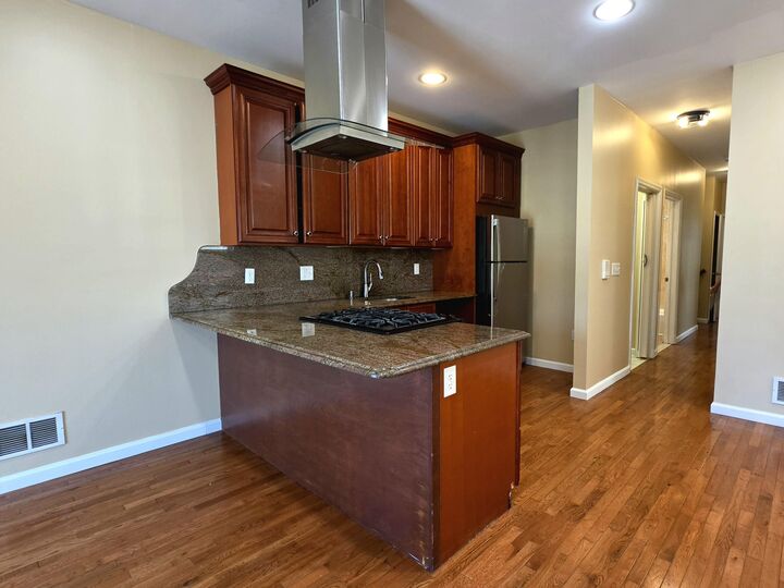 Property Photo:  249 Winfield Ave 1  NJ 07305 