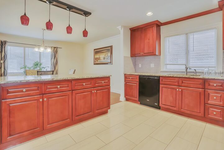 Property Photo:  20 Franklin Ave  NJ 07057 